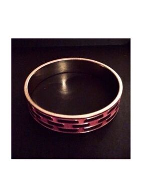 Pink Enameled Bangle w/Embossed Gold Link Design